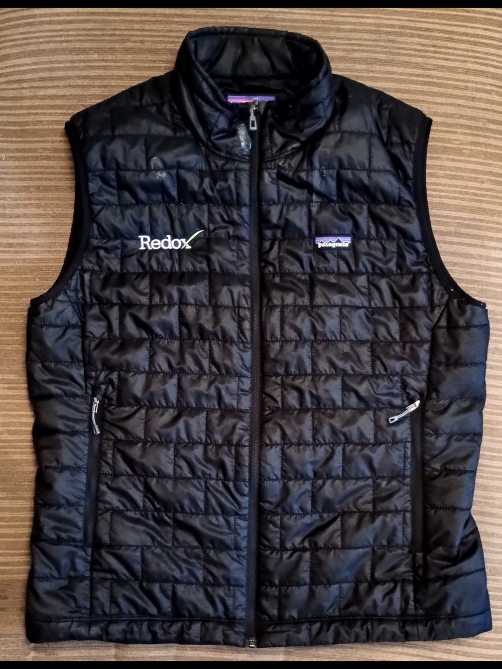 Patagonia Black Quilted Puffer Vest - Patagonia Logo